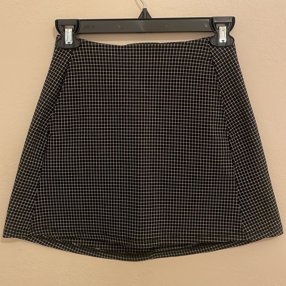 Chic Plaid Skirt + POCKETS 🤩